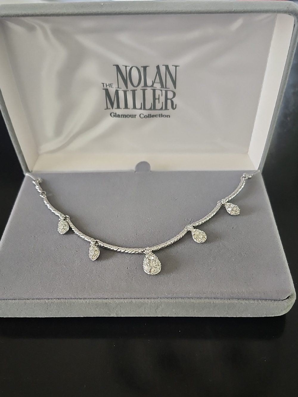 NIB Nolan Miller Glamour Collection Lave Raindrop Necklace